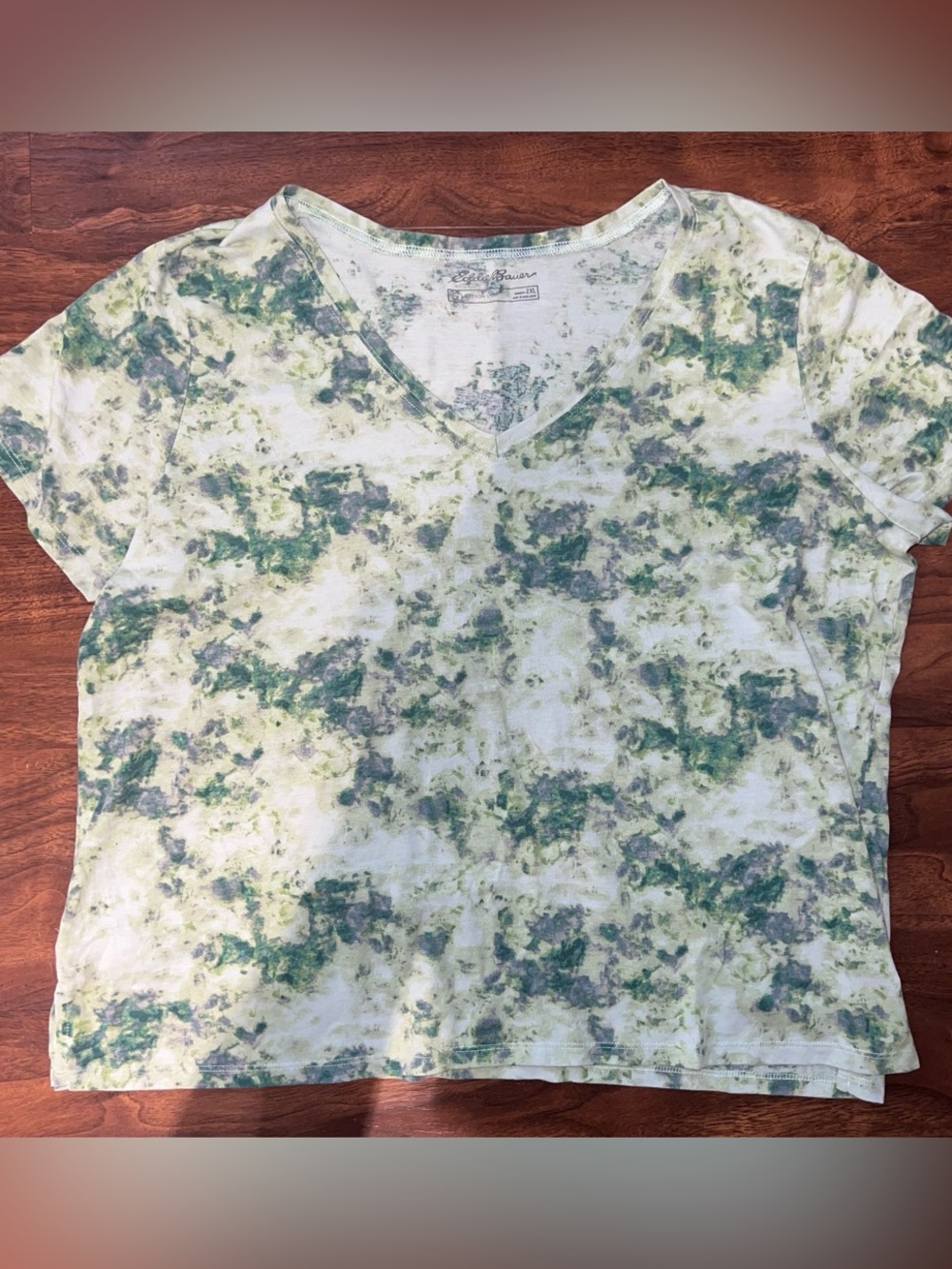 Casual V-Neck Tie-Dye Tee - Green/White